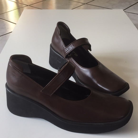 Brown Loafers - Picture 2 of 5